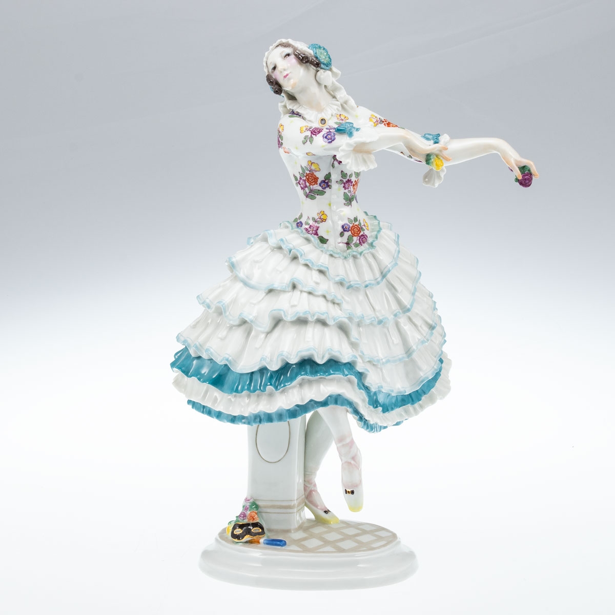 Figur: Chiarina - Russische Tänzerin aus dem Ballett 