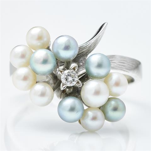 Ring mit grauen und weißen Perlen