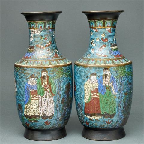 Paar Champlevé Vasen, China, Qing-Dynastie, um 1900