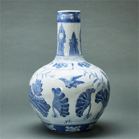 Flaschenvase, China, 20. Jahrhundert