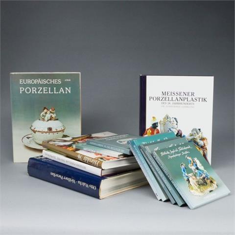 Konvolut 12 Bücher über Porzellan