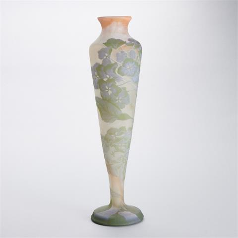 Große Jugendstil Vase - Hortensien. Émile Gallé, Nancy um 1904-1906.