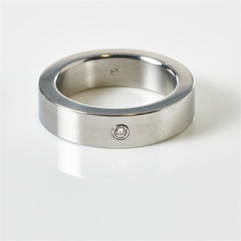 Designer-Ring mit Diamant