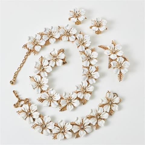 TRIFARI - Vintage Parure mit weißen Emaille-Blüten (4 Stück)