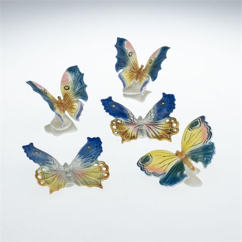 5 Schmetterlinge in 3 unterschiedlichen Darstellungen. Porzellanfabrik Karl Ens, Volkstedt ab 1919.