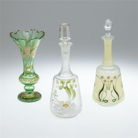 1 Vase und 2 Karaffen mit Stöpseln