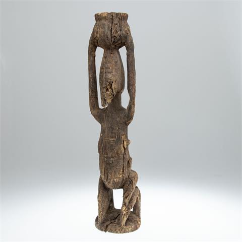 Alte knieende Figur, Dogon, Westafrika